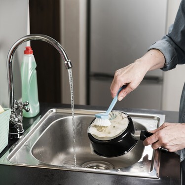 Llega a Lidl la solución para escurrir la vajilla sin el escurreplatos de siempre: cuesta menos de 2 euros y es ideal para cocinas pequeñas