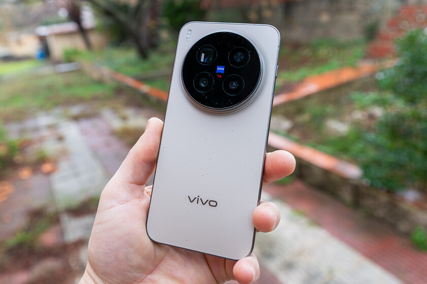 Las baterías de silicio-carbono generan dudas sobre su durabilidad. Vivo responde con cinco años de garantía y cambio gratis