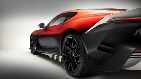 Aston Martin Valen 2026