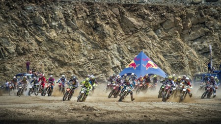 ¿Aún no sabes por qué es tan dura la Red Bull Hare Scramble? Pues aquí tienes la repetición completa