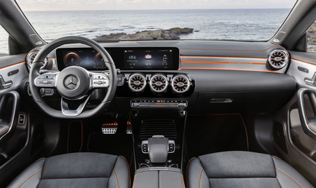 Mercedes Cla Coupe interior