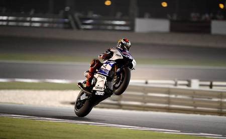 MotoGP Catar 2012: Casey Stoner, Jorge Lorenzo, Thomas Luthi y Sandro Cortese se reparten los mejores tiempos 