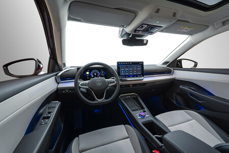 Volkswagen T-Roc  interior