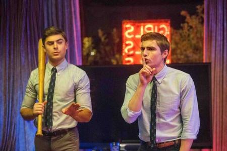 Los Ángeles no son un lugar seguro si te llamas Zac Efron y tiras botellas por la ventana de tu coche