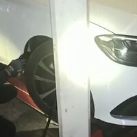 Cuando crees que esconder 8 kg de cocaína en los pasos de rueda del coche es buena idea. Spoiler: sale mal