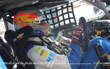 Pepe Oriola contento tras su debut con el Chevrolet Cruze