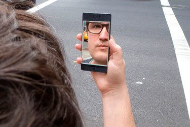 NoPhone: el trozo de plástico que aligerará tu nomofobia