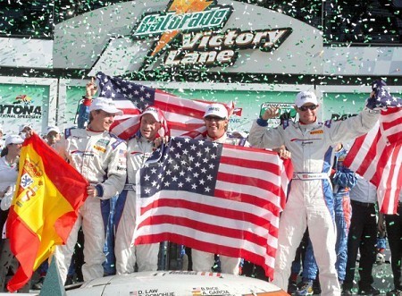 Antonio García y Brumos Porsche Racing hacen historia en Daytona