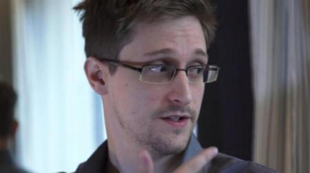 Edward Snowden tiene un "seguro de vida" en forma de documentos confidenciales, según Reuters