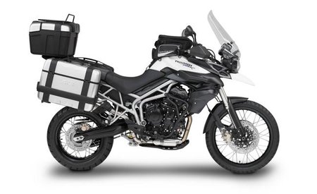 Triumph Tiger 800 equipada a tope con GIVI