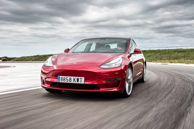 Tesla Model 3 Rojo