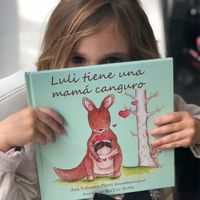 'Luli tiene una mamá canguro', un precioso cuento sobre la crianza con apego y el vínculo afectivo con nuestros hijos
