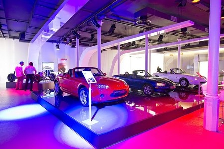 Mazda Space, un sitio con coches que no es un concesionario sino todo lo contrario