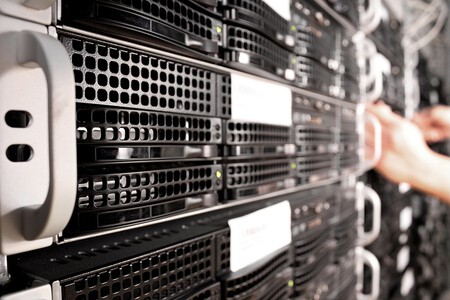 As grandes empresas de tecnologia têm milhares de placas da Nvidia guardadas em suas caixas, porque não têm onde conectá-las.