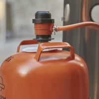 Si tienes bombonas de butano en casa, nunca hagas esto: tu comunidad podría denunciarte y hasta terminar en la calle