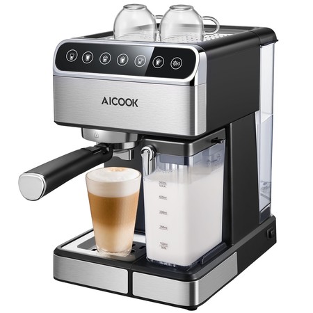 Cupón de descuento de 50 euros en la cafetera de 15 bares de presión Aicook. Tras aplicarlo se queda en 89,99 euros en Amazon