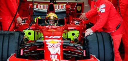 Valentino Rossi se volvió a subir a un Ferrari