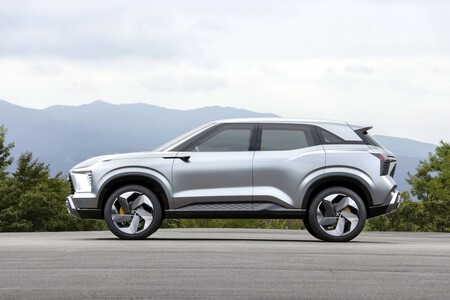 Mitsubishi Xfc Concept 5