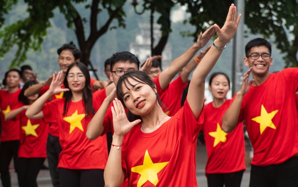 La Gen Z china se enfrenta a la precaridad laboral con miseria: hay influencers para mostrar cómo hacer dos comidas por 1 dólar