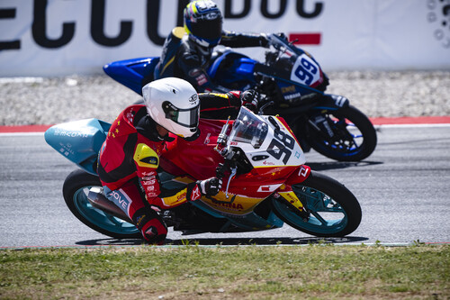 "Queremos ganar el mundial de Superbikes". Kove ha llegado al motociclismo, y solo es el inicio del desembarco chino en Europa