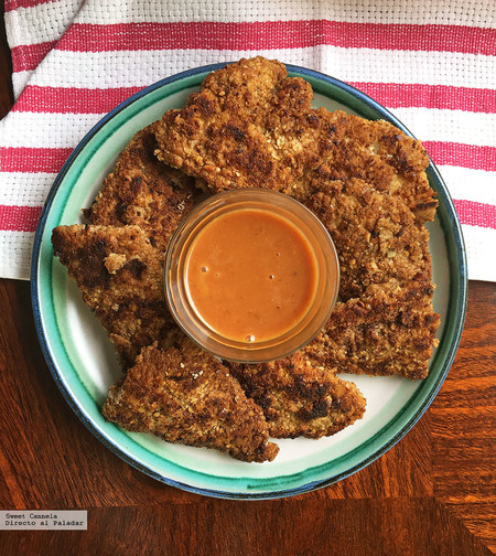 Nuggets de pollo con almendras y salsa de mostaza dulce. Receta
