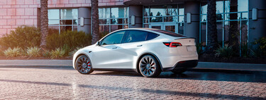 China prohibió los Tesla cerca de los edificios oficiales porque creía que eran coches espía. Ahora los está comprando como coches oficiales