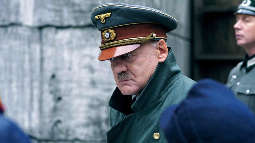 El guardaespaldas de Hitler seguía vivo cuando se estrenó 'El hundimiento' y dictó sentencia: "Está todo americanizado" 