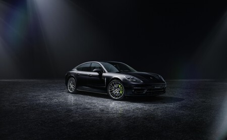 ¡A todo lujo! El Porsche Panamera más exclusivo se apellida Platinum Edition