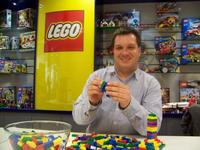 Joachim Schwidtal de LEGO: "todos los que trabajamos para LEGO somos un poco niños y nos encanta ser creativos"