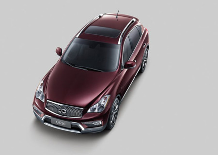 Infiniti QX50 2016, nunca es tarde para una 'manita de gato'