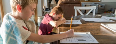 "Explotamos las debilidades de la IA": la lucha solitaria de los profesores por reinventar los deberes y los exámenes