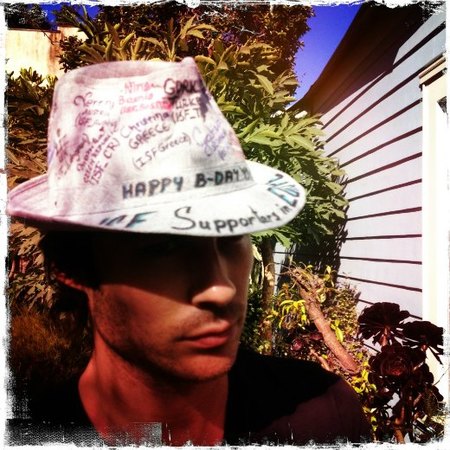 ¡A romper los cerditos que Ian Somerhalder se subasta!