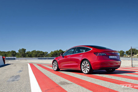 Tesla Model 3 Performance Track Mode