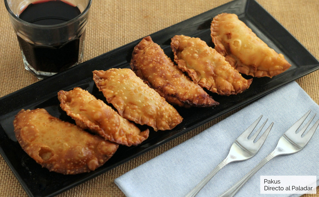 Empanadillas de atún, tomate y huevo: un clásico básico