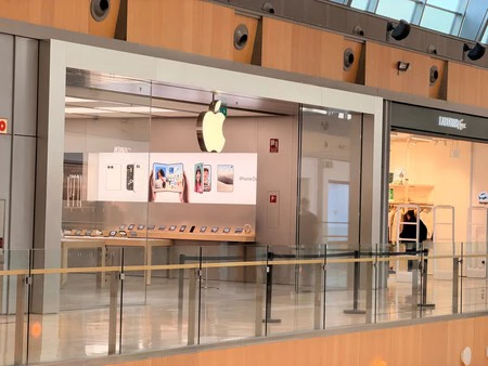 Apple Store Puerto Venecia (Zaragoza)