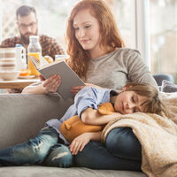 'Slow parenting' o crianza a fuego lento: 11 claves para ponerla en práctica con tus hijos