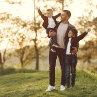 Padres manipuladores: siete señales para saber si lo somos y poder evitarlo