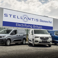 Stellantis advierte a Reino Unido: o renegocia el Brexit o se llevan fuera sus fábricas de coches eléctricos