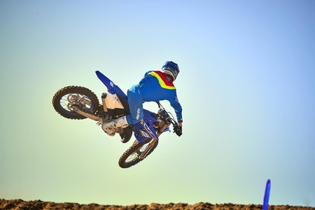 Si buscas moto de cross nueva, Yamaha te dejará probar sus modelos en el MX Pro Tour 2018