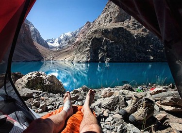 "Vistas desde mi tienda de campaña", la serie fotográfica que despertará tu espíritu aventurero