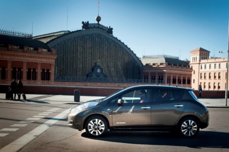 ¿Qué hace falta para vender más coches eléctricos en España?