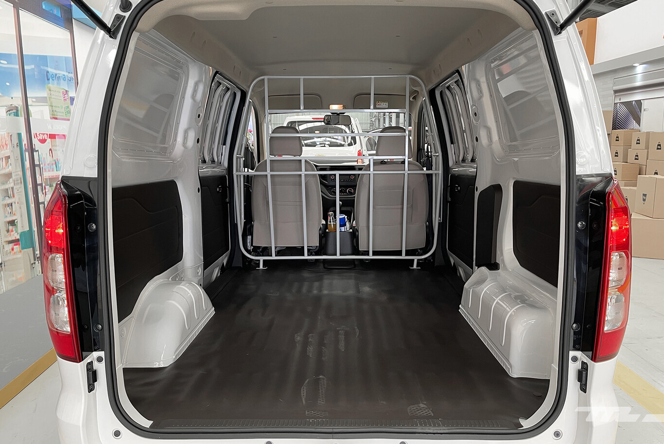 Chevrolet Tornado Van en México Dimensiones, costo y equipamiento