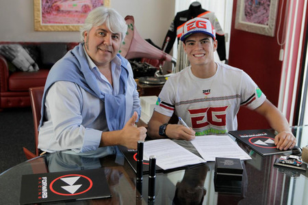 Forward Team Suter 01