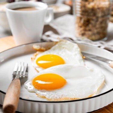 Desayunar o cenar huevos es una idea fantástica, pero si los combinas con este alimento aumentarás la absorción de proteínas 