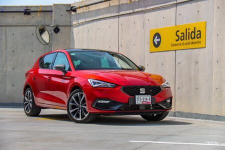 SEAT León 2021, a prueba: Una evolución de conectividad y madurez sin olvidar sus bases de atrevimiento