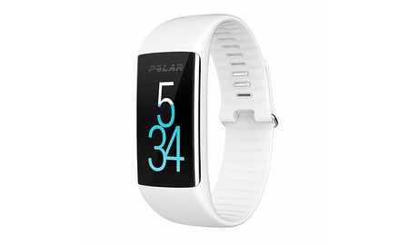 Más barata imposible: la pulsera deportiva Polar A360 en talla M y de color blanco, por sólo 89 euros en Mediamarkt