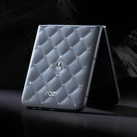 Moda, funcionalidad y orfebrería de lujo en un celular plegable: así es la Brilliant Collection que Motorola presentó en Colombia en colaboración con Swarovski 