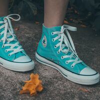 18 zapatillas Converse rebajadas con hasta un 50% de descuento para estrenar este verano