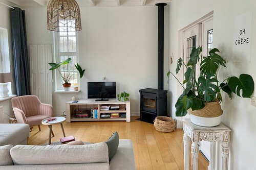 Mesa de comedor pequeña JYSK