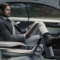 Los vehículos autónomos podrían requerir un nuevo tipo de permiso de conducción, según un informe